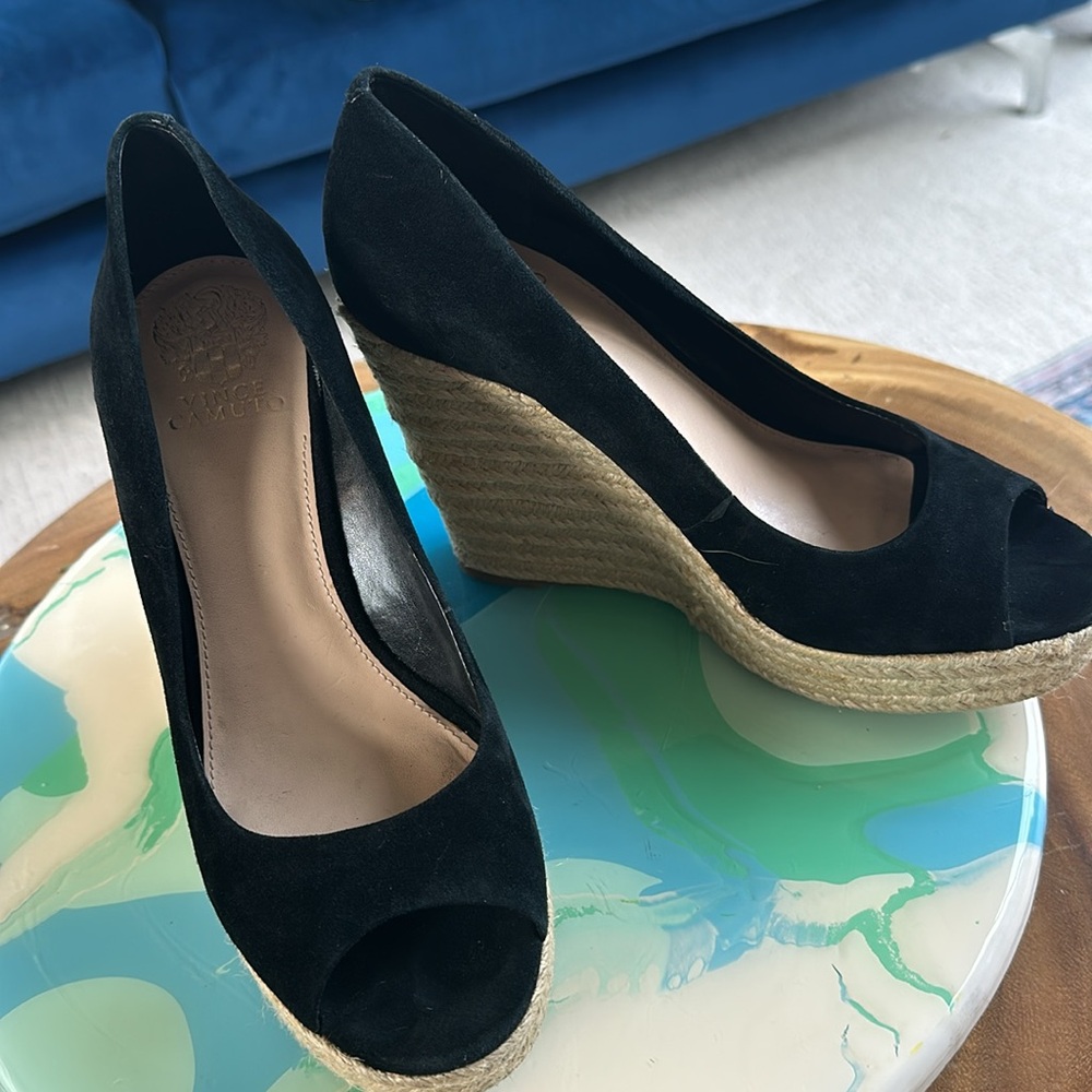 Vince Camuto Espadrille Suede wedge peep toe, size 9